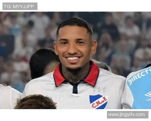 老足球明星高清图片及其职业生涯精彩简介一览 老足球明星高清图片及其职业生涯精彩简介一览