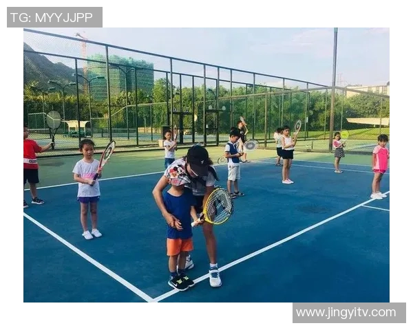 上海网球教练分享专业技巧与训练心得助力青少年运动员成长之路